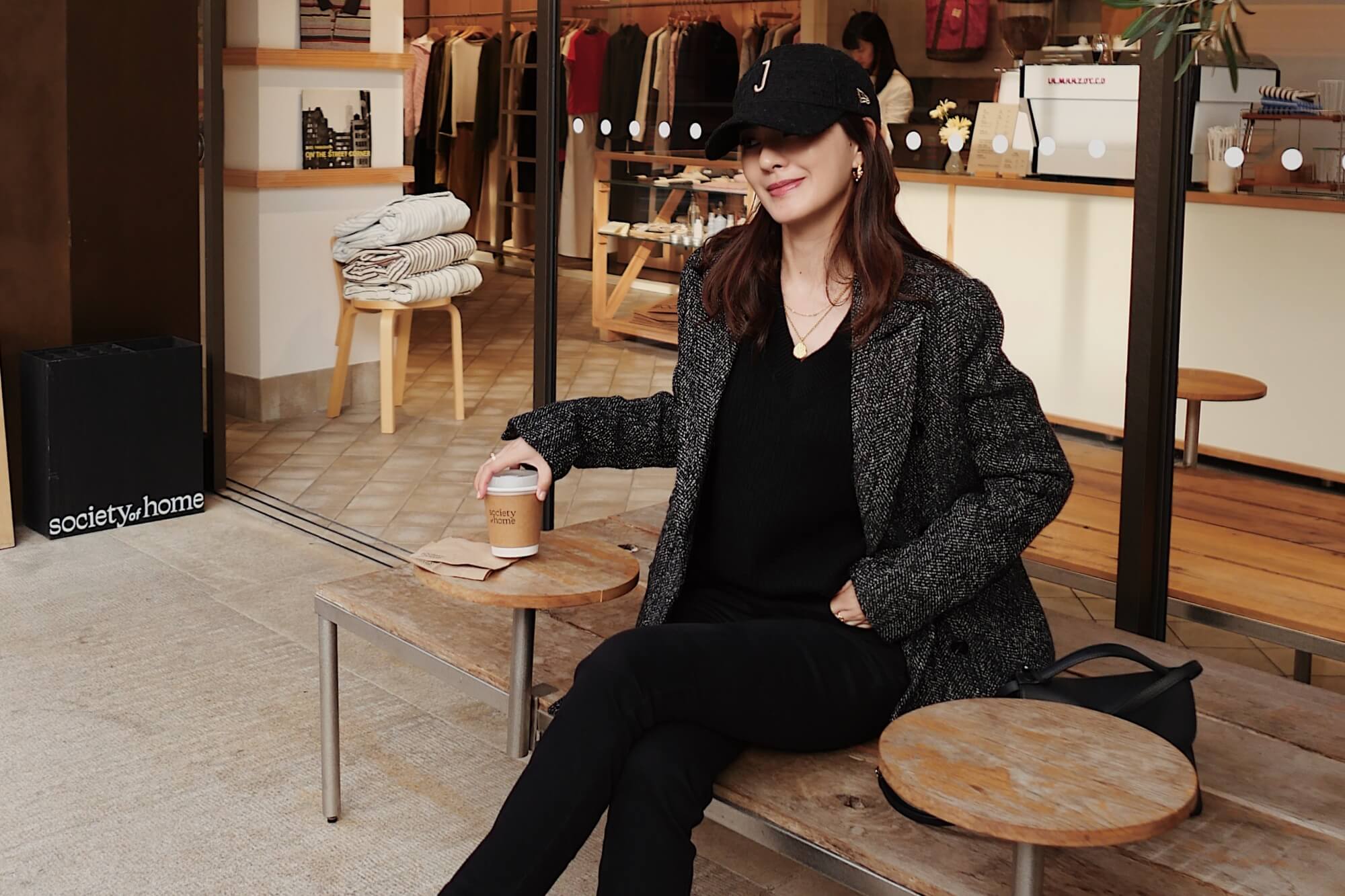 lookbook showcase 69169bcc08c3a9d242455028-1