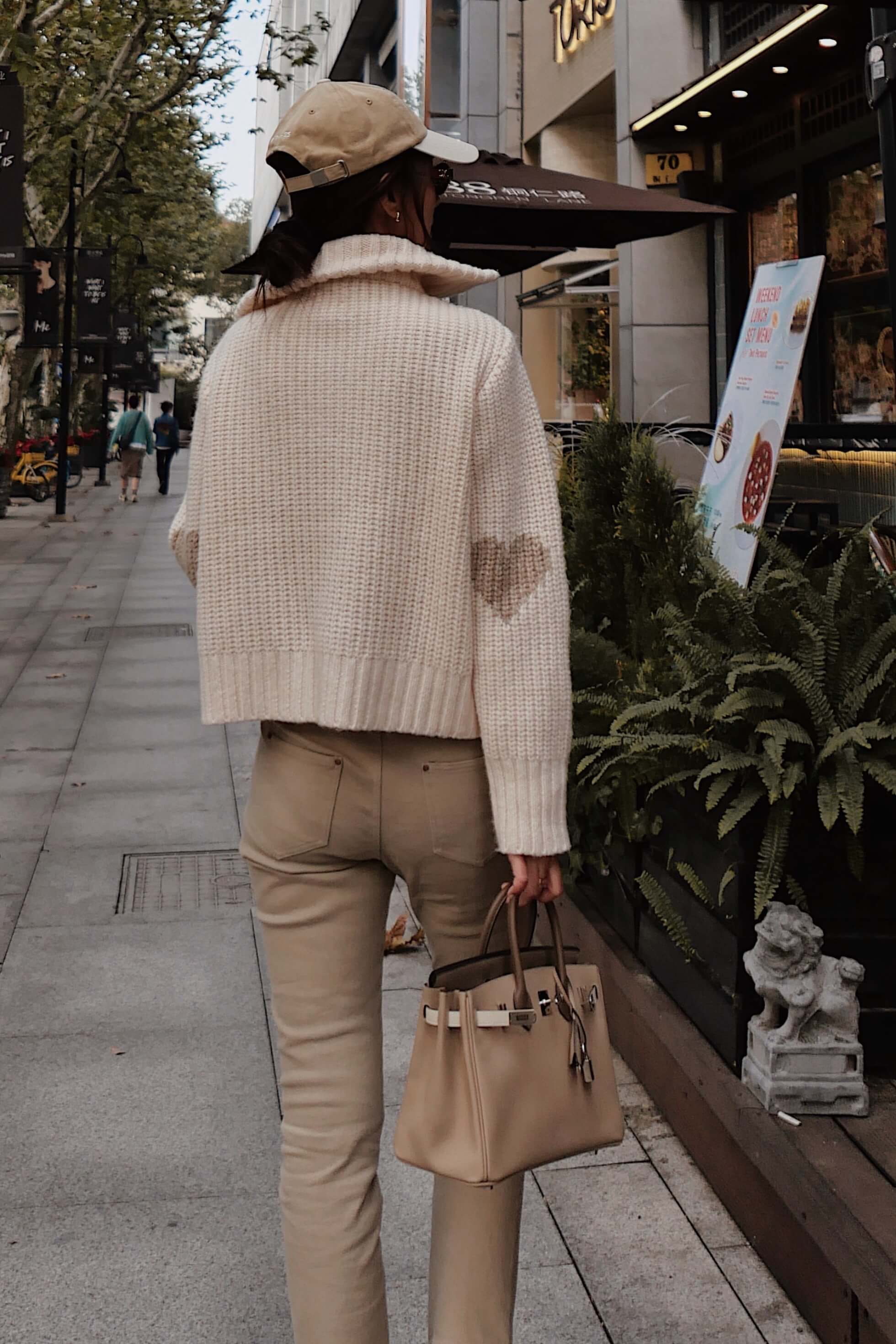 lookbook showcase 69169bcc08c3a9d242455028-4