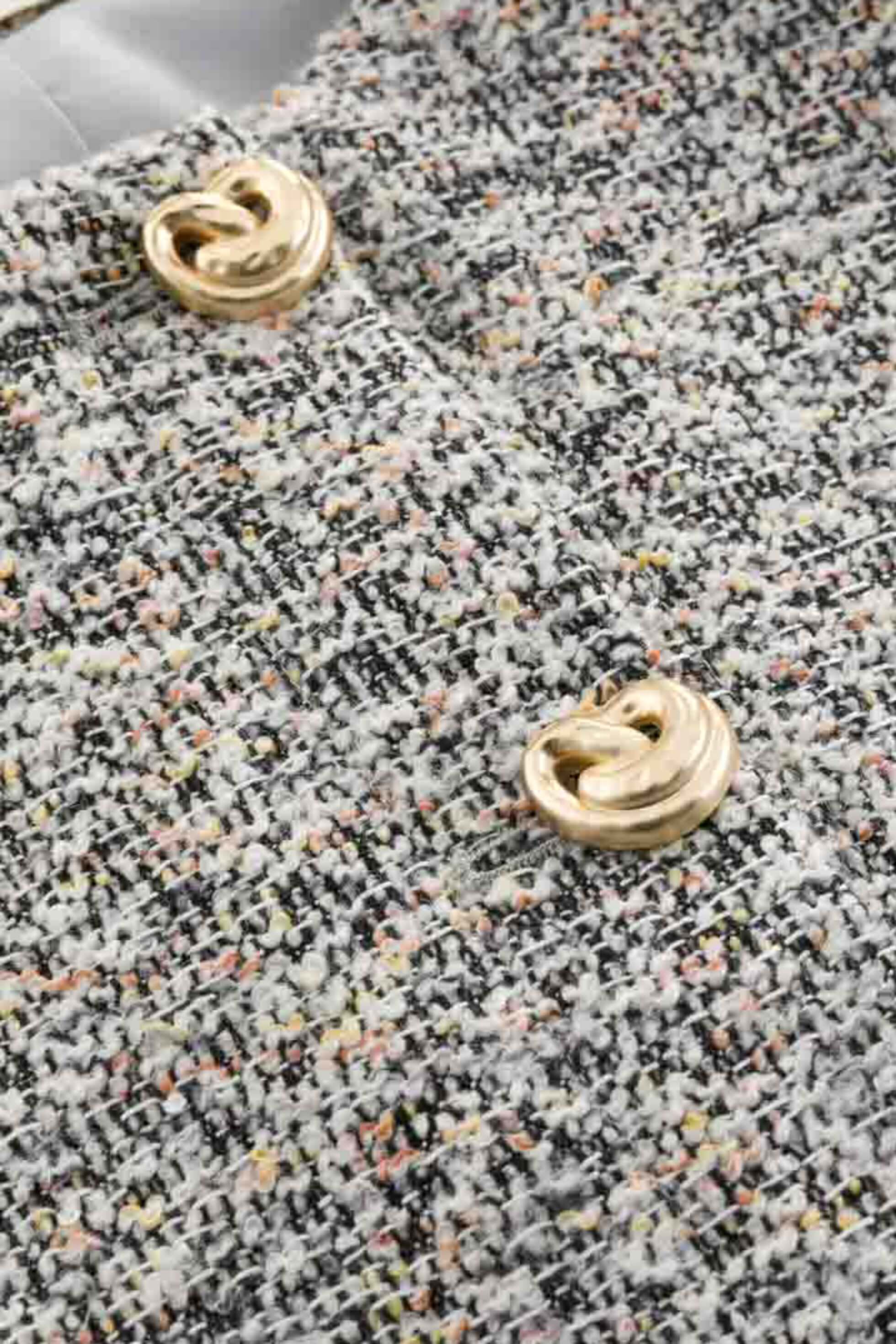 lookbook showcase 693cd0e920bab23ad6ba1129-5